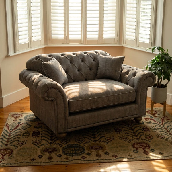 Chesterfield Snuggler